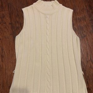 Sleeveless Ivory Cable-knit Sweater - Size Small
